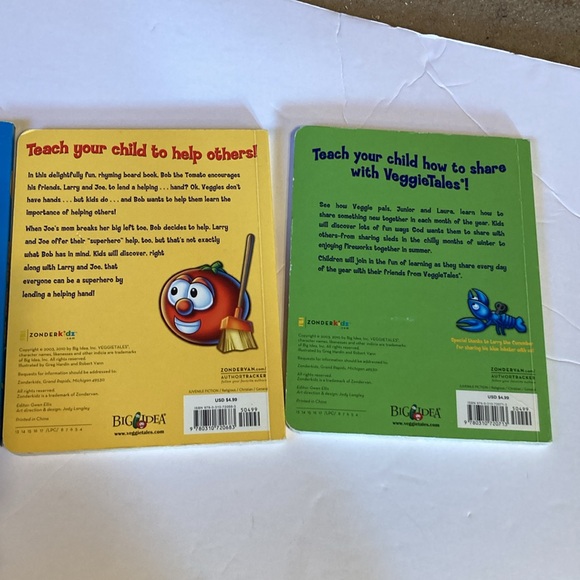 Books - Picture 6 of 8